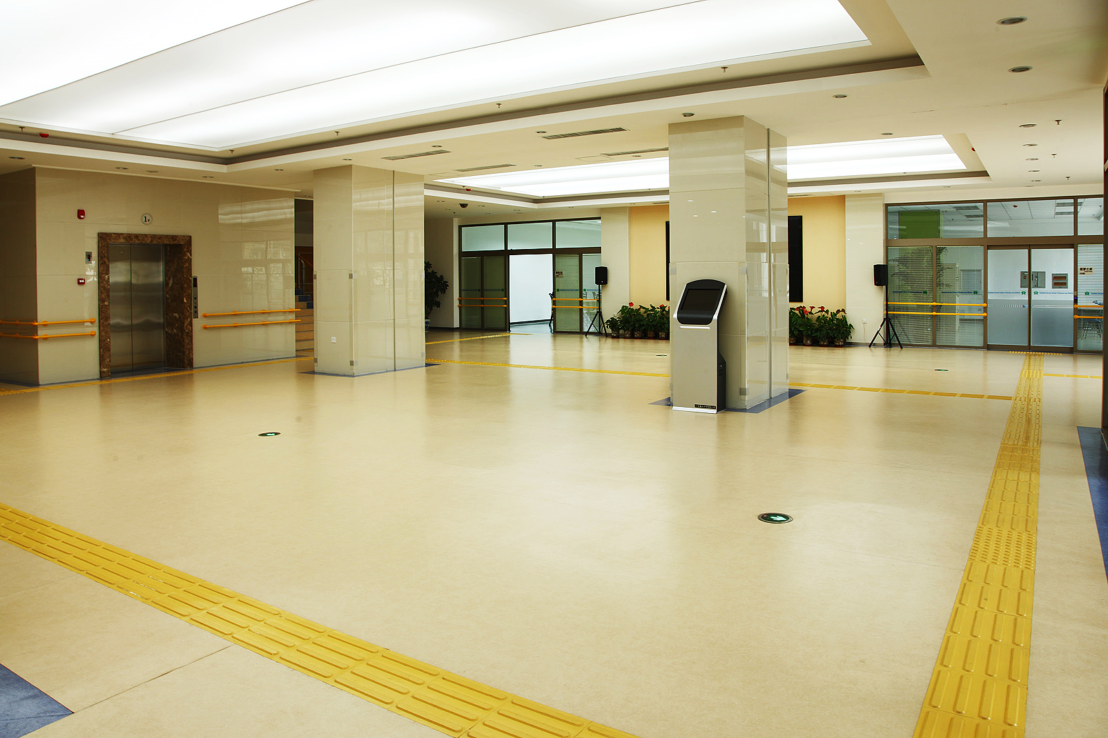 PVC塑膠地板 PVC塑膠地板