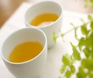 夏季高溫來(lái)臨，pvc地膠施工師傅們注意防暑降溫