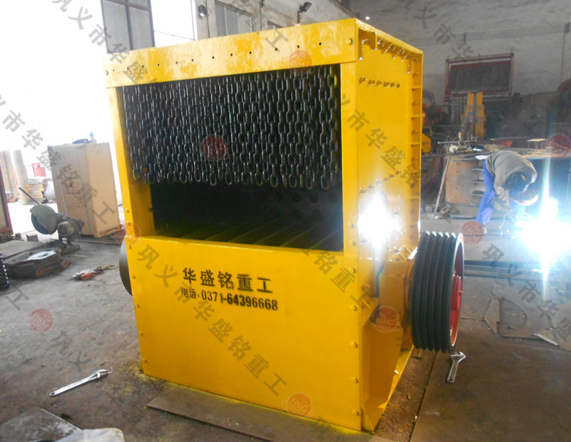 建一個(gè)大石頭破碎機(jī)廠需要投資多少錢(qián)？